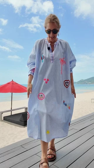 VALISE J 3 ☀️
#robe 80€
Vivez l’expérience unique en vous abonnant à cet Instagram.
Découvrez la nouvelle collection en restant chez vous 🏠🛍️💕

Parcourez nos posts pour découvrir vos articles préférés et contacte-nous via la messagerie Instagram ou par téléphone au 01 45 48 89 18. Nous nous ferons un plaisir de répondre à toutes vos questions.
(Paiement sécurisé et livraison dans le monde entier 🌎)