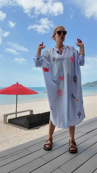VALISE J 3 ☀️
#robe 80€
Vivez l’expérience unique en vous abonnant à cet Instagram.
Découvrez la nouvelle collection en restant chez vous 🏠🛍️💕

Parcourez nos posts pour découvrir vos articles préférés et contacte-nous via la messagerie Instagram ou par téléphone au 01 45 48 89 18. Nous nous ferons un plaisir de répondre à toutes vos questions.
(Paiement sécurisé et livraison dans le monde entier 🌎)