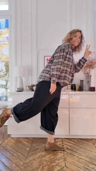 CHIC ET CONFORT 🥳
#chemise 80€
#pantalon 185€
#veste 190€
 Vivez l’expérience unique en vous abonnant à cet Instagram.
Découvrez la nouvelle collection en restant chez vous 🏠🛍️💕

Parcourez nos posts pour découvrir vos articles préférés et contacte-nous via la messagerie Instagram ou par téléphone au 01 45 48 89 18. Nous nous ferons un plaisir de répondre à toutes vos questions.
(Paiement sécurisé et livraison dans le monde entier 🌎)

BIBA
18 rue de Sèvres 75007 Paris
Métro Sèvres-Babylone
Du lundi au samedi
de 10H30 à 19H

À très vite,
Toute l’équipe Biba